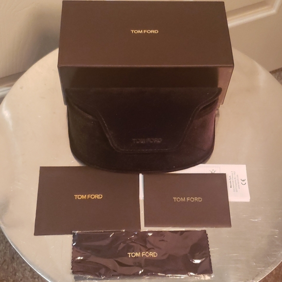 TOM FORD Agatha Sunglasses TF370 main image 8